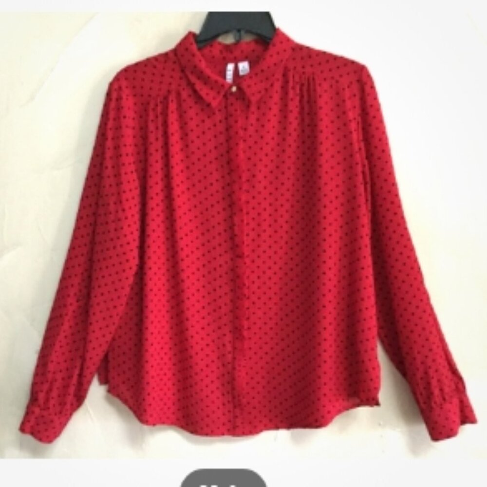 Elle Women Size M Career Dressy Blouse Top red black polka dot button front